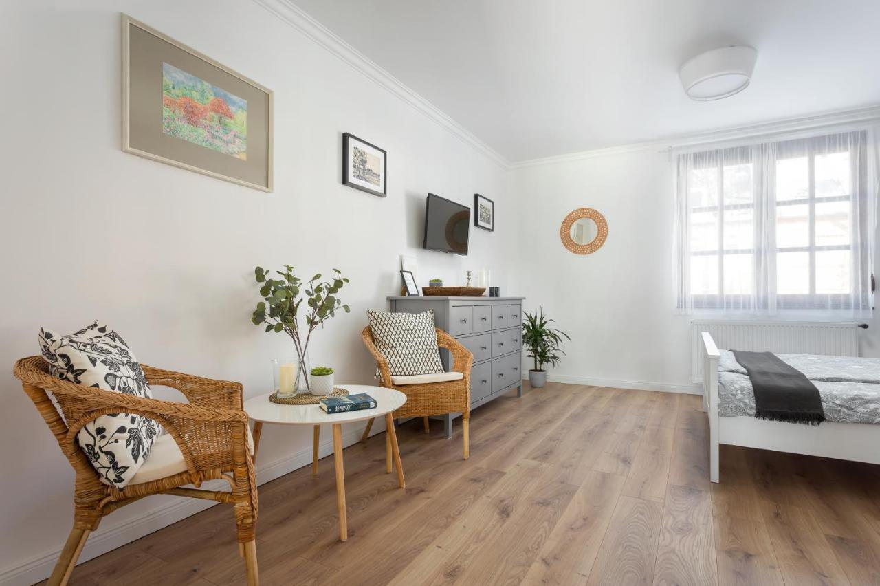 Premium Vendeghaz Otel Eğri Dış mekan fotoğraf